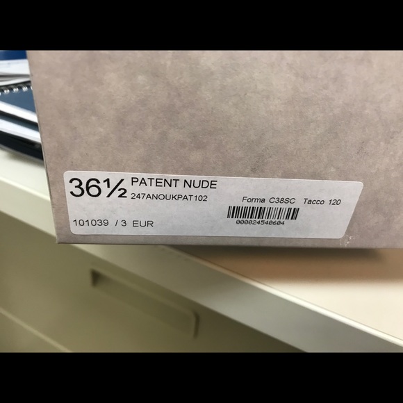 Nude patent leather Jimmy Choo pumps, 4” heel - Picture 3 of 3